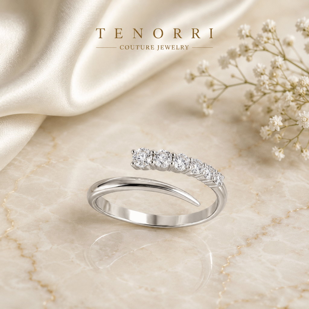 TENORRI Diamond Elegance ring in white gold with natural diamonds